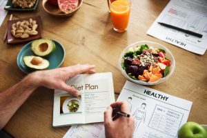 In this blog post, we'll go over some of the key factors to consider when choosing a nutritionist email list.